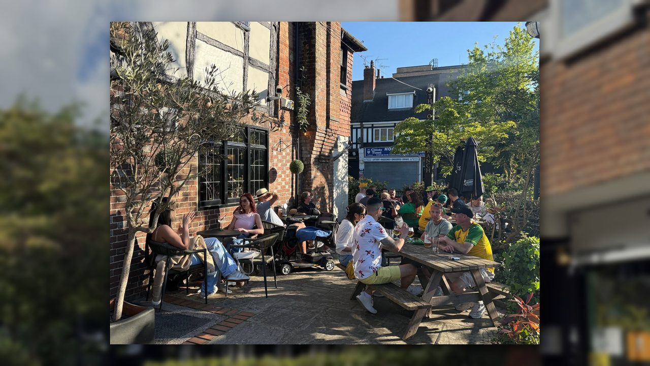 Sunday Roast - The Green Dragon - Horsham Event