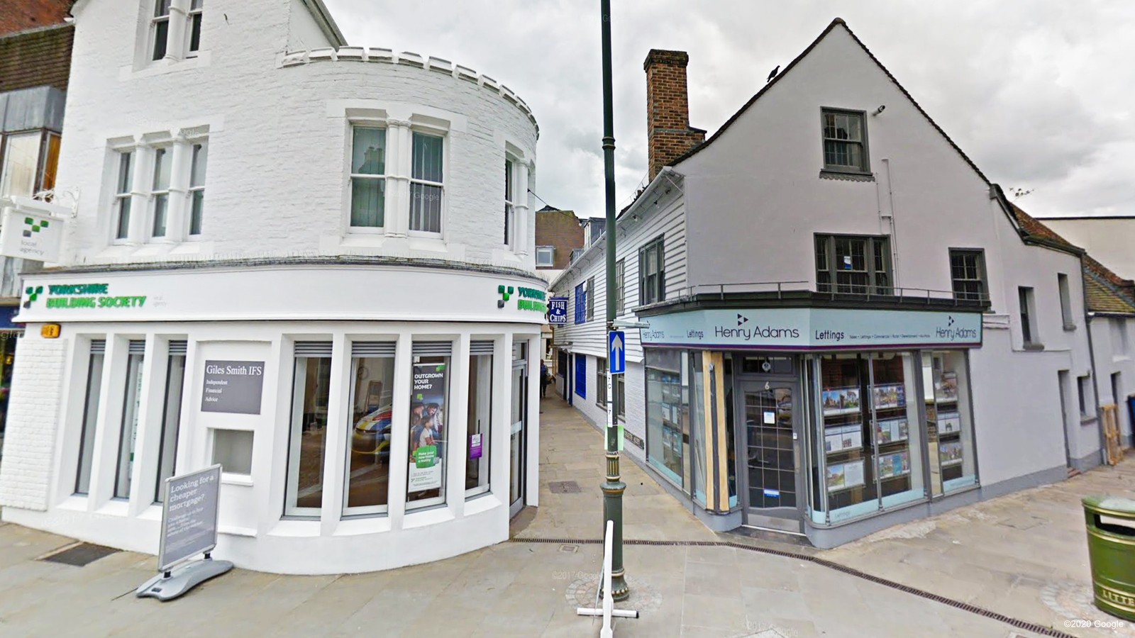 Collets Alley Horsham Town Centre 