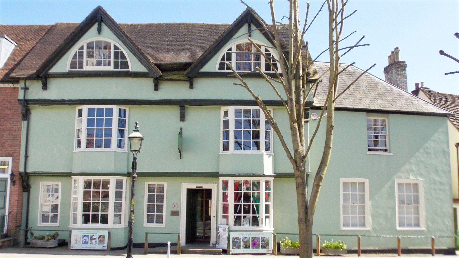 Horsham Museum and Art Gallery - Causeway