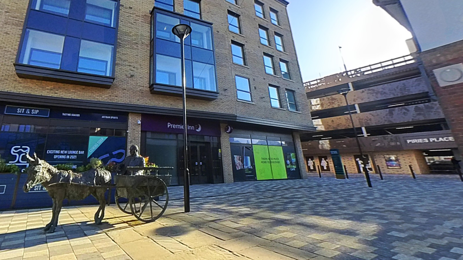Premier Inn - Piries Place