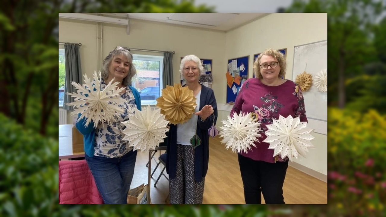 Festive Paper Decorations Workshop - Leonardslee Gardens - Horsham Event