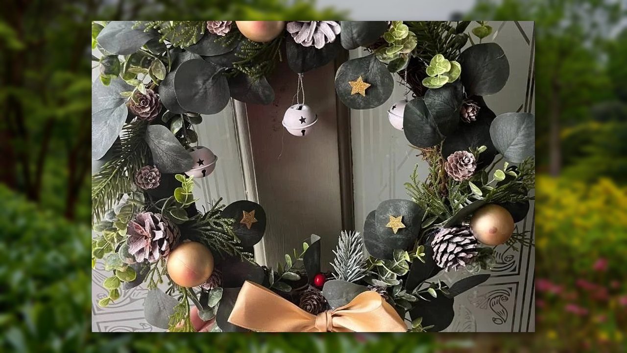 Reusable Christmas Wreath Workshop - Leonardslee Gardens - Horsham Event