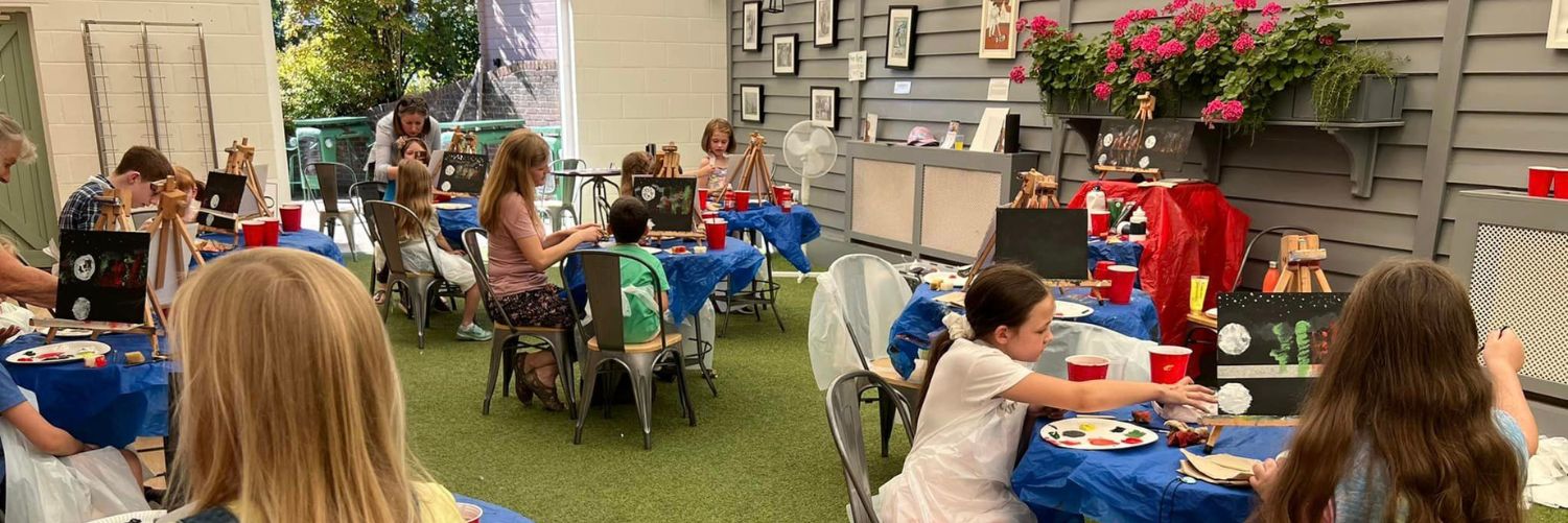 Painting The Kings Arms