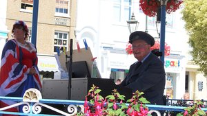 Council marks 75th VJ Day anniversary with a special (pre-recorded) performance on the Carfax bandstand